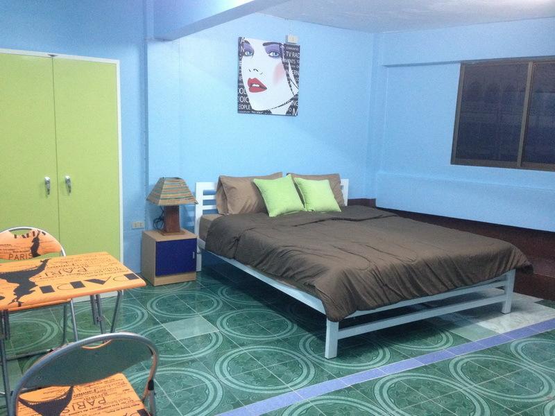 Room At Surat سوراثاني الغرفة الصورة